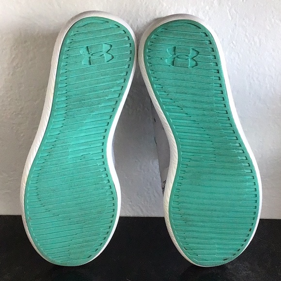 Under Armour Womens Charged Gray and Teal Running Shoes Sz 6.5 - Picture 6 of 8